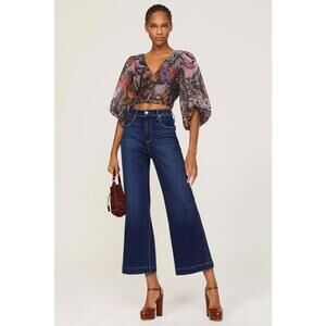 Hutch Hart Top Size M with Open Seam & Fabric Pull